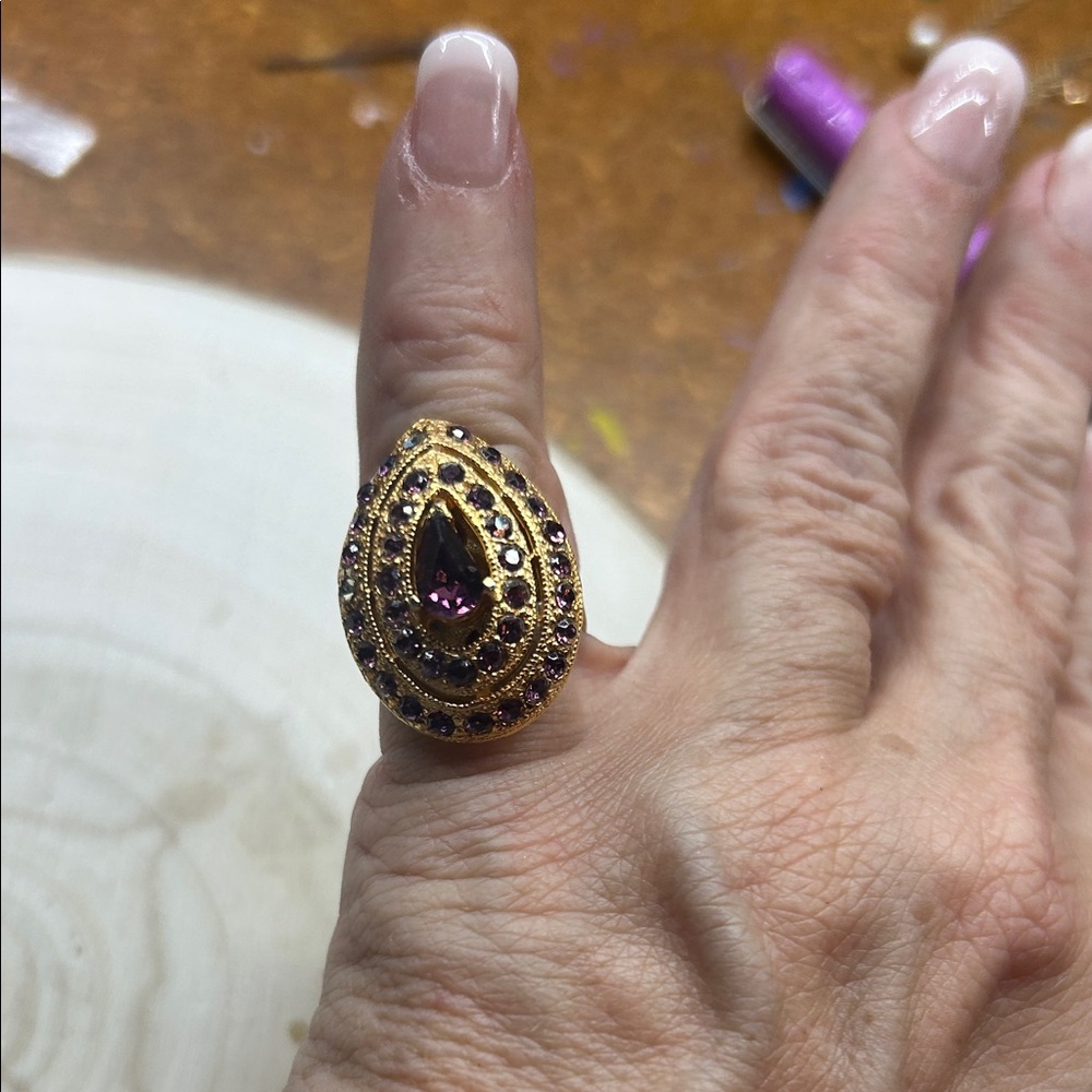 Elegant Gold and Purple Teardrop Ring